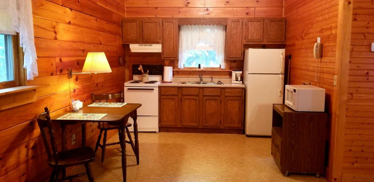 Tanglewood Motel And Log Cabins Maggie Valley Exterior photo